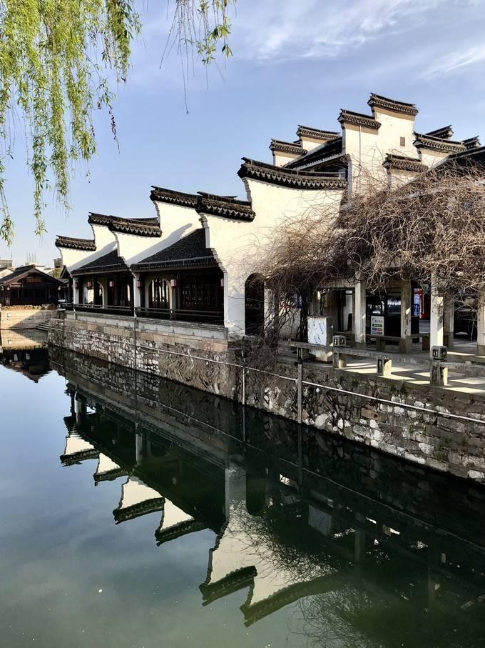 在8D魔幻重庆体验深蓝高阶智驾Deepal AD,新手秒变老司机